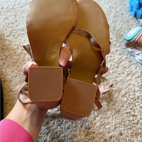 Lulu's Brown Strappy Heels - Picture 4 of 5